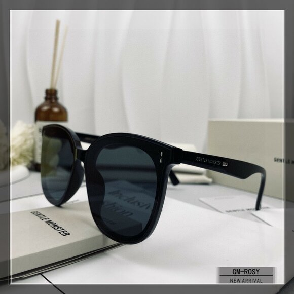 Gentle Monster Rosy Cat-Eye Sunglasses - Black, Like New!